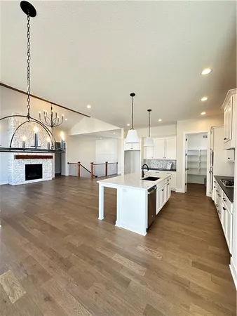 $737,020 | 17312 Oakshire Street, Overland Park, KS 66221