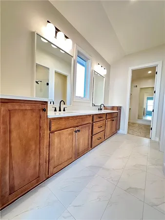 $737,020 | 17312 Oakshire Street, Overland Park, KS 66221