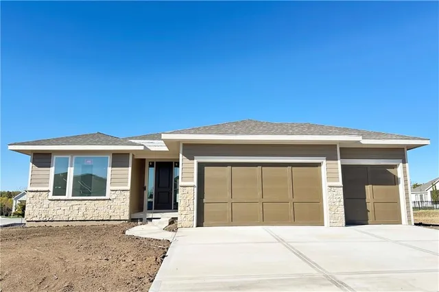 $728,655 | 17312 Oakshire Street, Overland Park, KS 66221