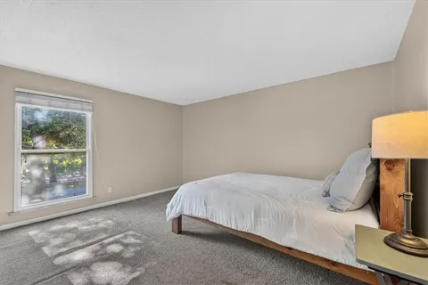 $169,900 | 3608 Gillham Road, Unit 26, Kansas City, MO 64111