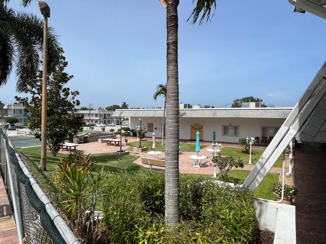 $1,200 | 2840 Cynthia Lane, Unit 207, Lake Worth Beach, FL 33461