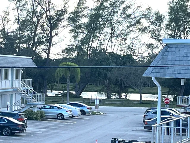 $1,200 | 2840 Cynthia Lane, Unit 207, Lake Worth Beach, FL 33461