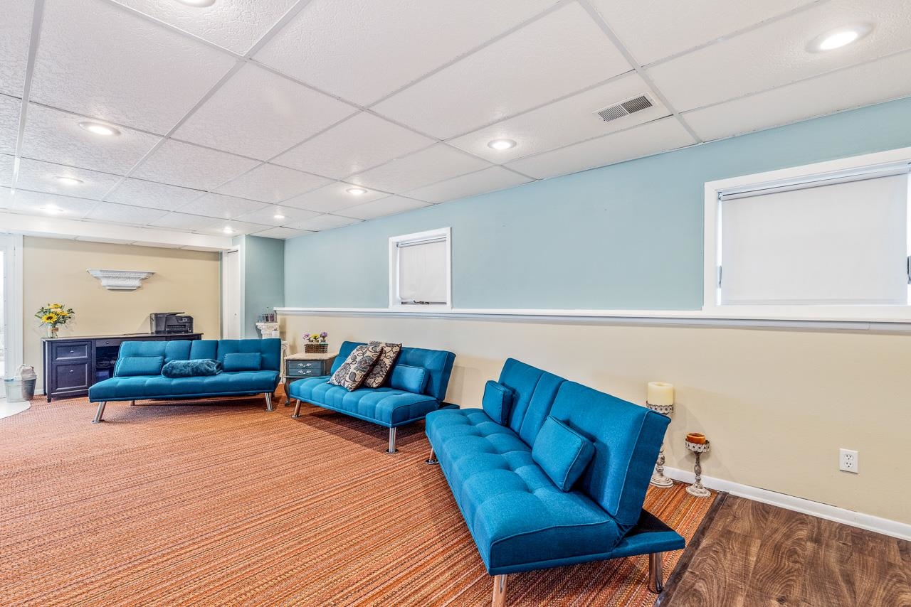 10388 Telegraph Road Winnebago, IL 61088 - Photo 26 of 48 a living room with furniture