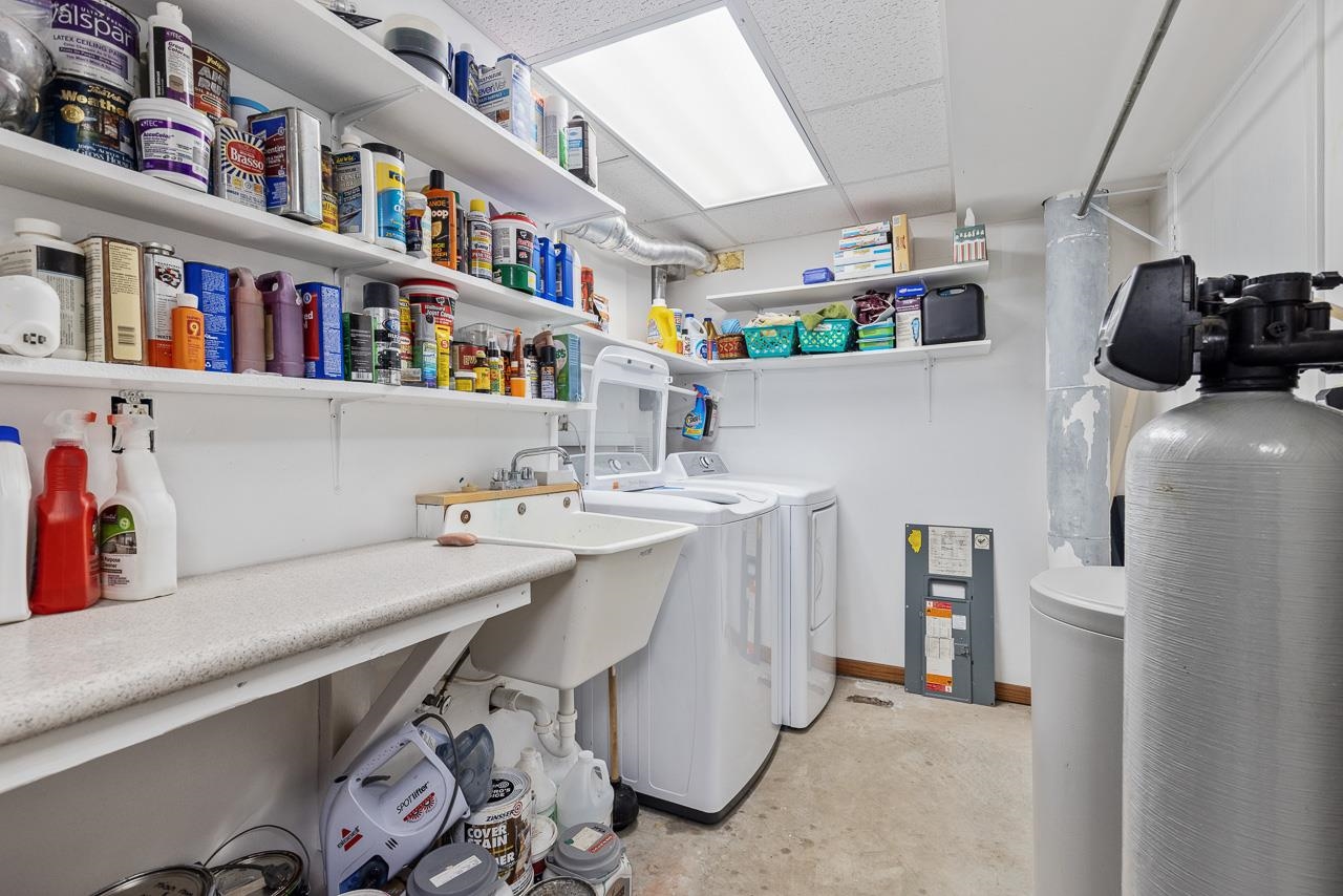 10388 Telegraph Road Winnebago, IL 61088 - Photo 30 of 48 a storage room with cabinets