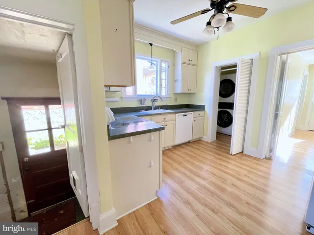 $430,000 | 17 East Leicester Street, Winchester, VA 22601