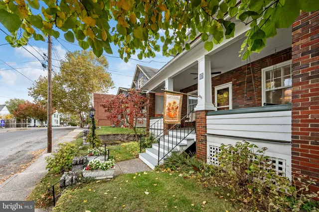 $430,000 | 17 East Leicester Street, Winchester, VA 22601