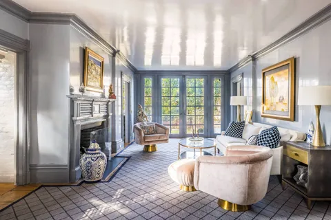 $3,595,000 | 330 Main Street, Sag Harbor, NY 11963