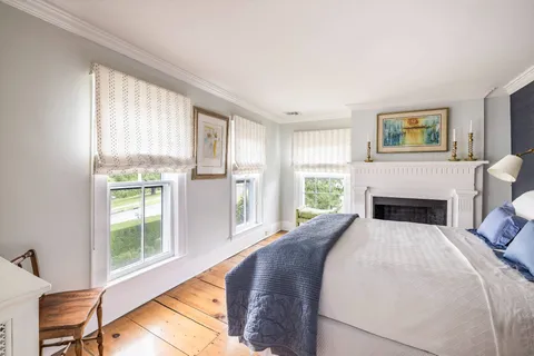 $3,595,000 | 330 Main Street, Sag Harbor, NY 11963