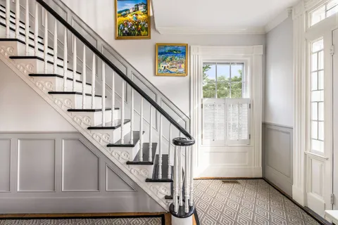 $3,595,000 | 330 Main Street, Sag Harbor, NY 11963