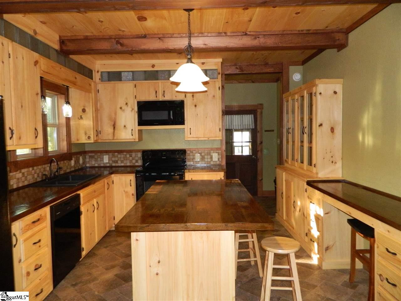 306 Cherokee Road Pelzer, SC 29669 - Photo 6 of 36