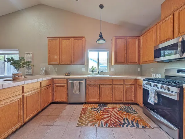 $390,000 | 1021 Mockingbird Hill, Valley Springs, CA 95252
