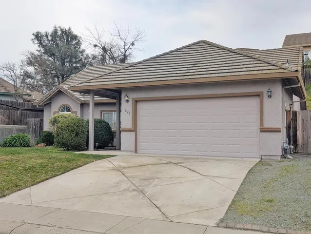 $390,000 | 1021 Mockingbird Hill, Valley Springs, CA 95252