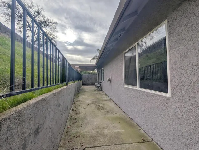 $390,000 | 1021 Mockingbird Hill, Valley Springs, CA 95252