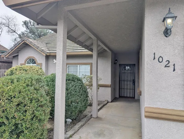 $390,000 | 1021 Mockingbird Hill, Valley Springs, CA 95252