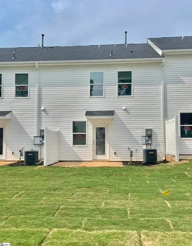 $189,900 | 2011 Hillman Way, Roebuck, SC 29376