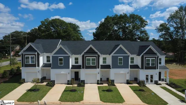 $189,900 | 2011 Hillman Way, Roebuck, SC 29376