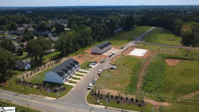 $189,900 | 2011 Hillman Way, Roebuck, SC 29376