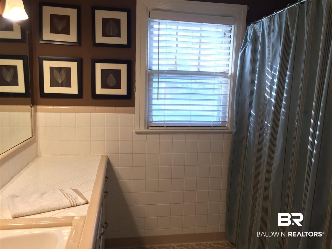 210 Alpine Street Mobile, AL 36611 - Photo 17 of 25