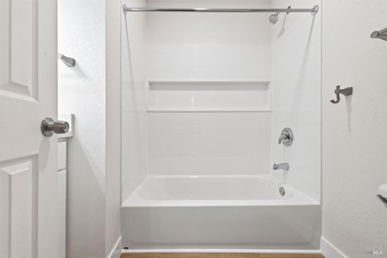 957 West 8th Street Santa Rosa, CA 95401 - Photo 16 of 23 Gallery Image 16