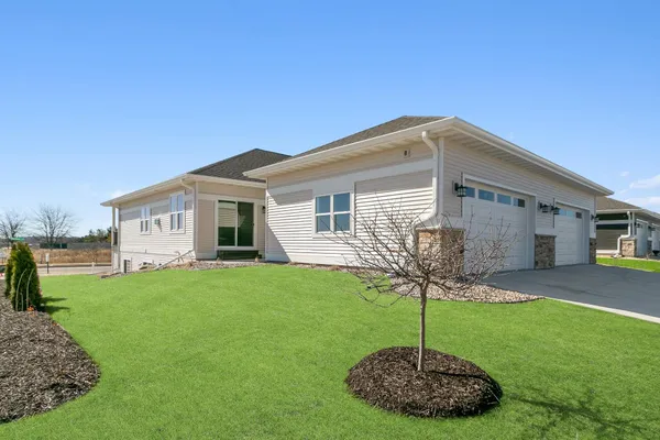 $480,900 | 2860 Wild Goose Way, Stoughton, WI 53589