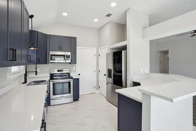 $249,000 | 353 Oak Point Drive, Laplace, LA 70068