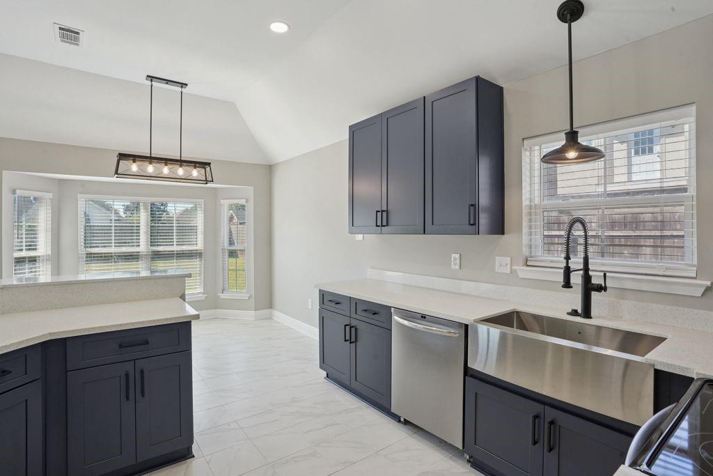 353 Oak Point Drive Laplace, LA 70068 - Photo 6 of 16