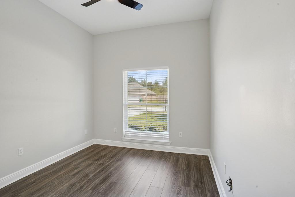 353 Oak Point Drive Laplace, LA 70068 - Photo 8 of 16