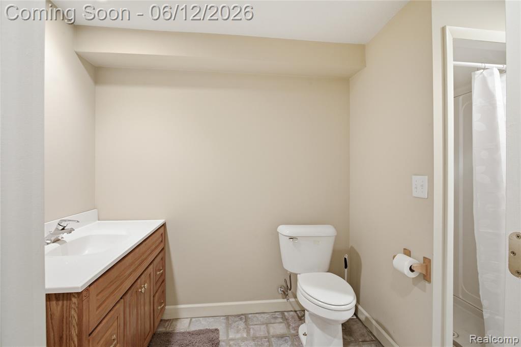 830 Hemingway Road Lake Orion, MI 48362 - Photo 38 of 70