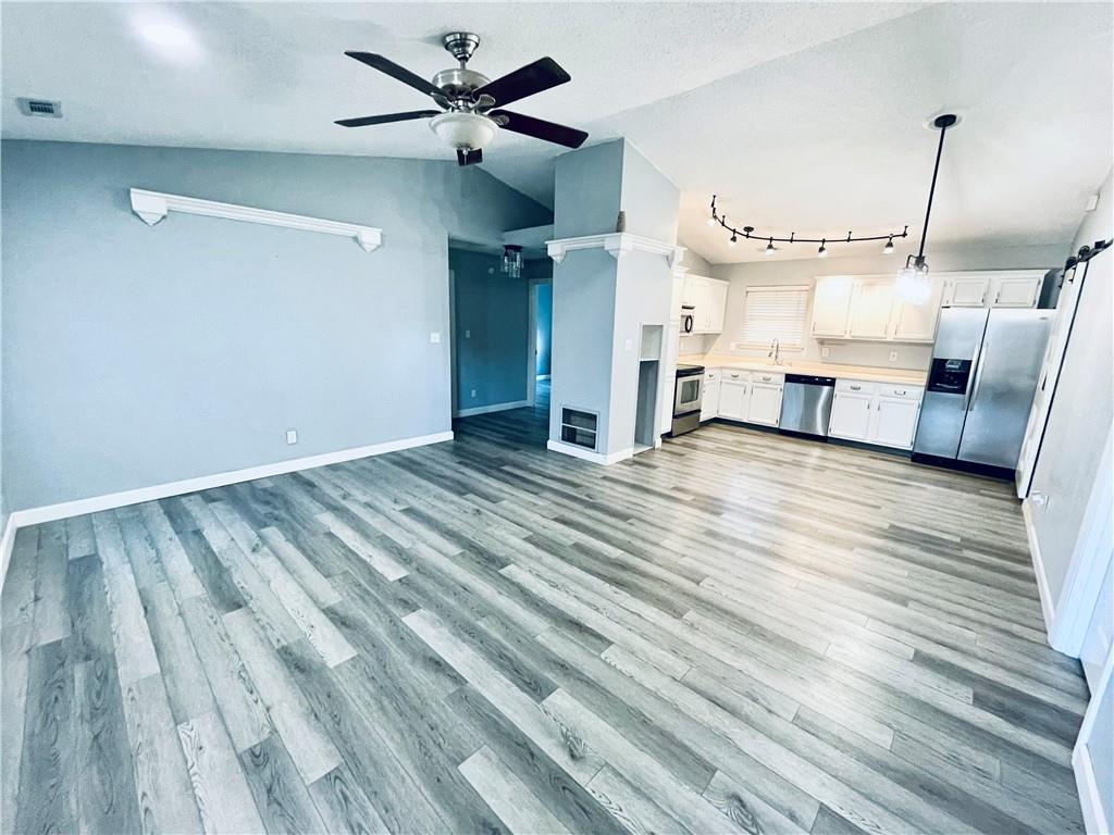 5367 Milhouse Road Indianapolis, IN 46221 - Photo 4 of 18