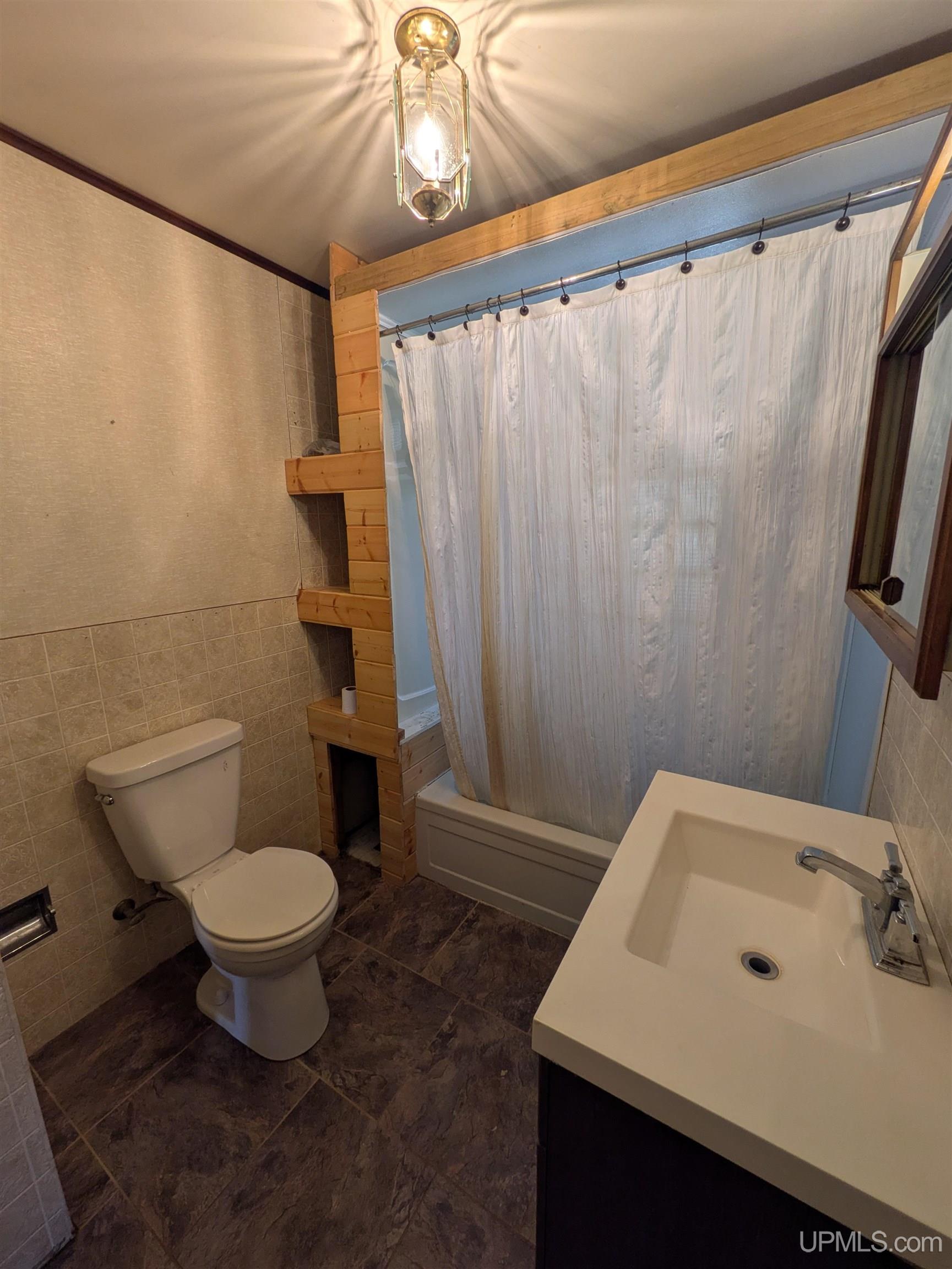 10342 Lake Road Ironwood, MI 49938 - Photo 35 of 42