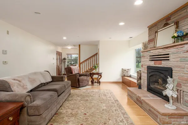 $795,000 | 3200 Rd J, Redwood Valley, CA 95470