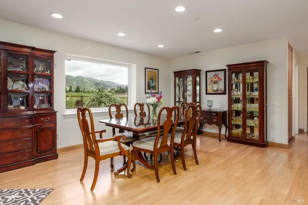 $795,000 | 3200 Rd J, Redwood Valley, CA 95470