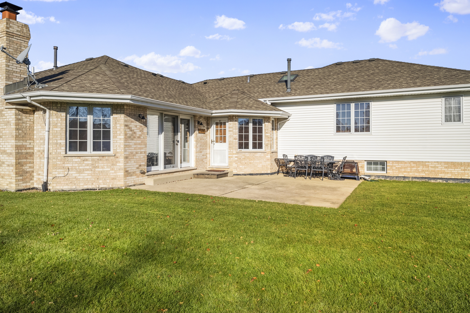 21181 Deerpath Road Frankfort, IL 60423 - Photo 22 of 25 a front view of a house with a yard