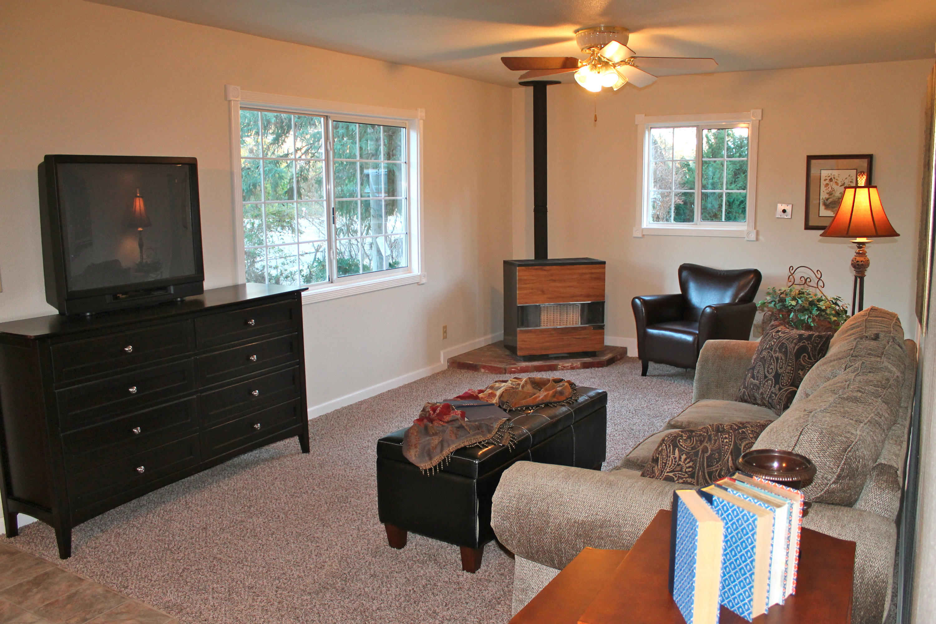 12564 Williamson Road Redding, CA 96003 - Photo 24 of 43 IMG_6384