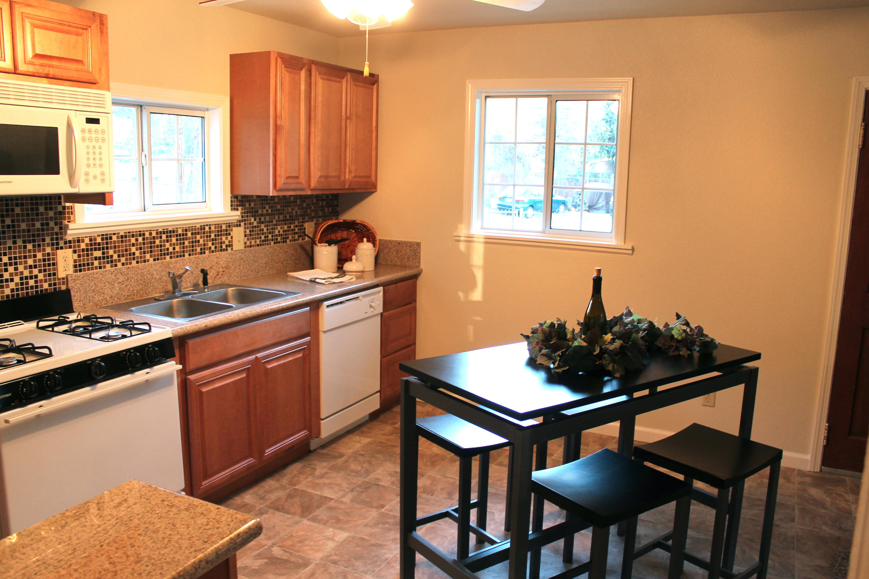 12564 Williamson Road Redding, CA 96003 - Photo 33 of 43 IMG_6393