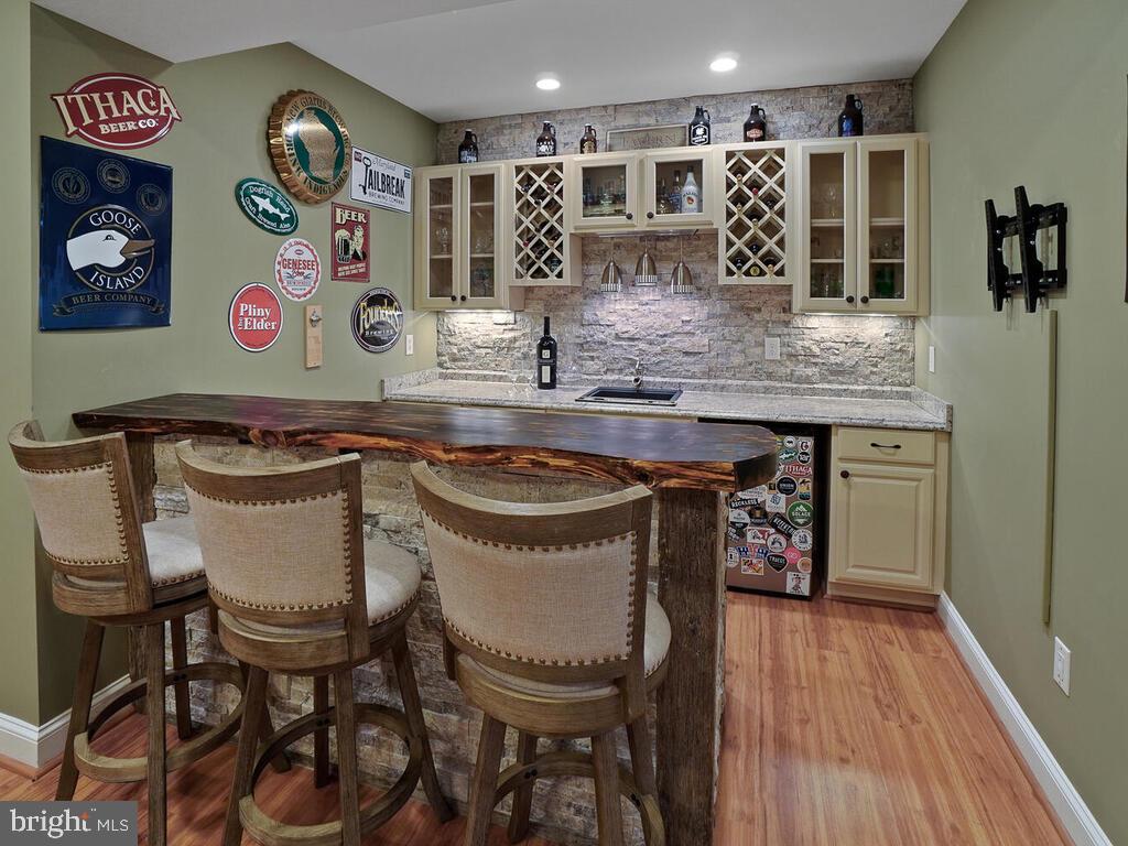 6506 Rimrock Lane New Market, MD 21774 - Photo 24 of 49 Entertain guests at your private bar.