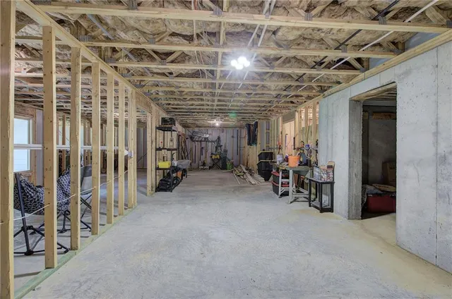 $695,000 | 25 Stratford Way, Kingston, GA 30145