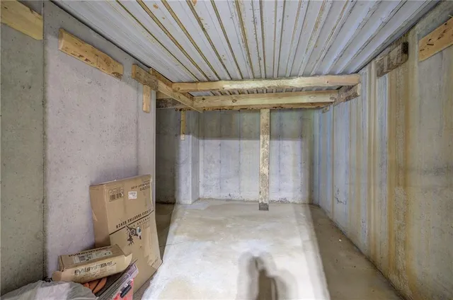 $695,000 | 25 Stratford Way, Kingston, GA 30145