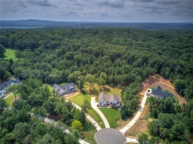 $695,000 | 25 Stratford Way, Kingston, GA 30145