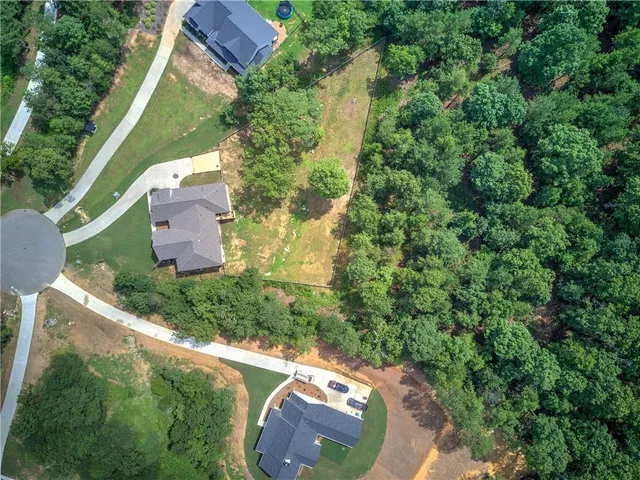 $695,000 | 25 Stratford Way, Kingston, GA 30145