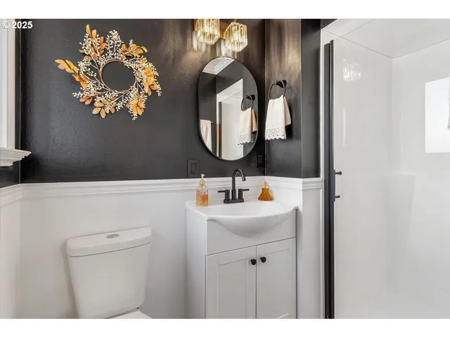 $449,900 | 4586 46th Avenue Northeast, Salem, OR 97305