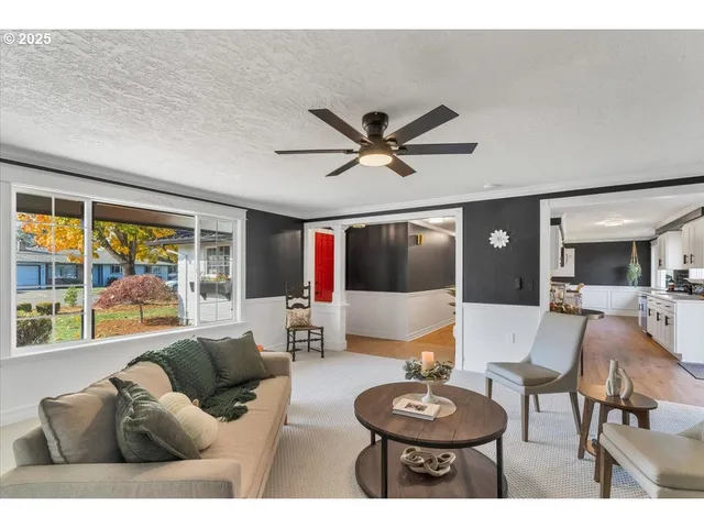 $449,900 | 4586 46th Avenue Northeast, Salem, OR 97305