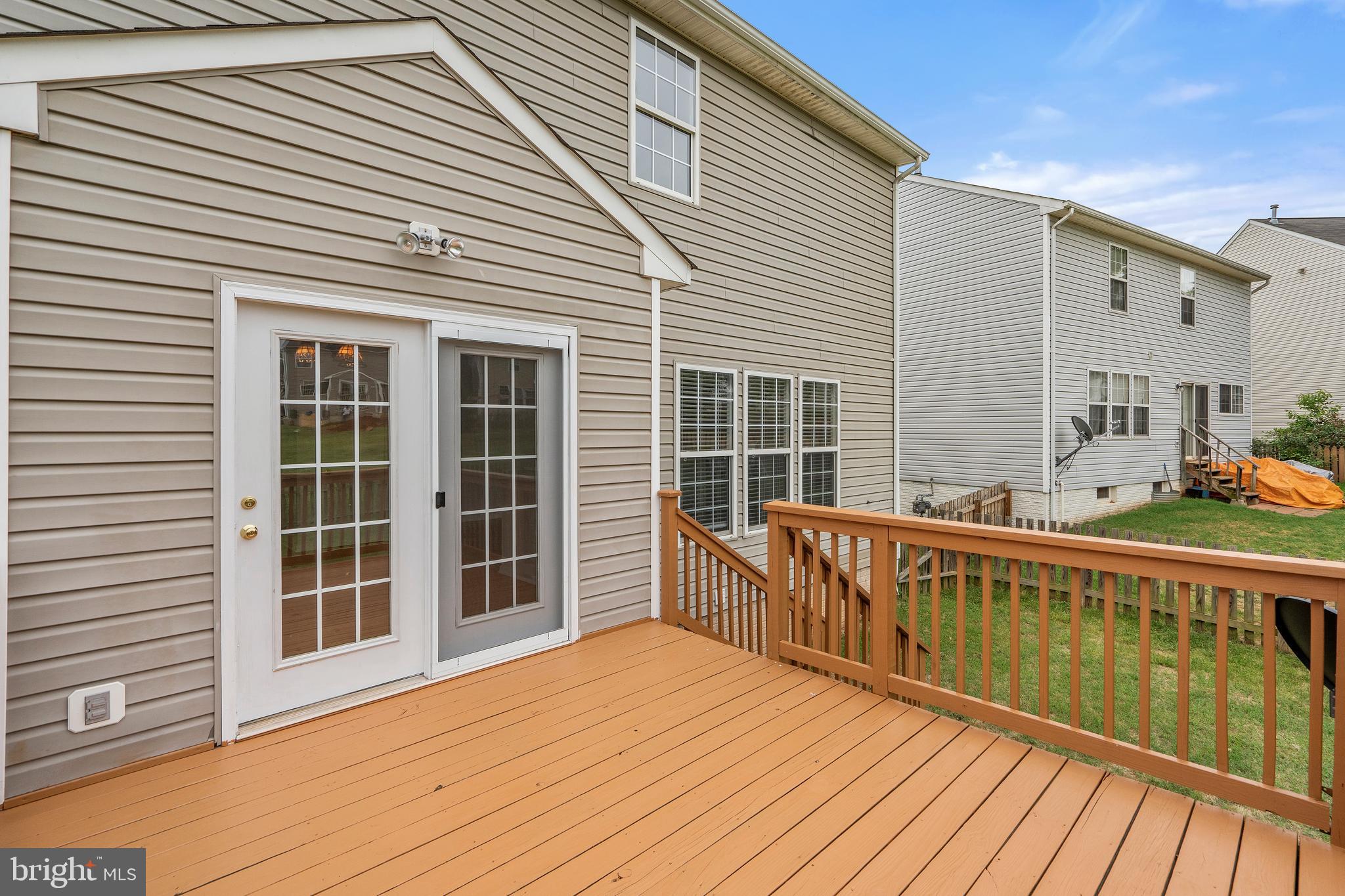 632 Kings Grant Road Culpeper, VA 22701 - Photo 4 of 46 Newly painted deck