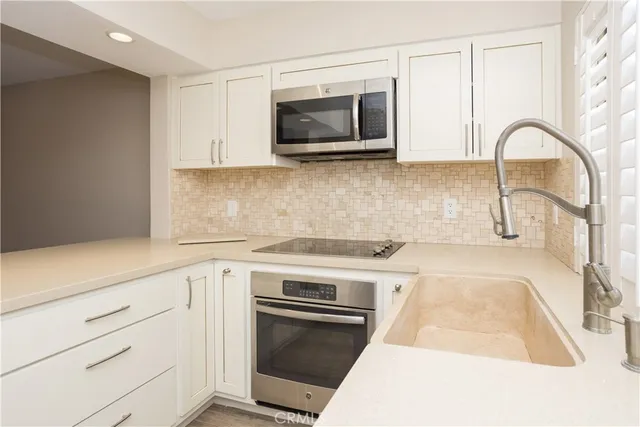 $320,000 | 48902 Desert Flower Drive, Palm Desert, CA 92260