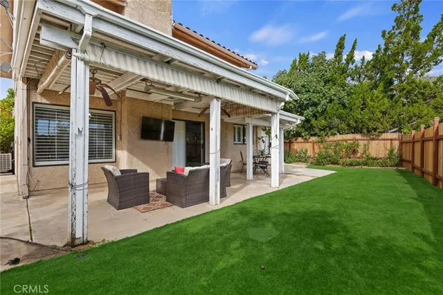 a view of outdoor space yard and porch