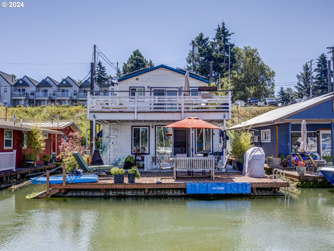 173 Northeast Bridgeton Road, Unit 20 Portland, OR 97211 - Photo 2 of 20 Gallery Image 2