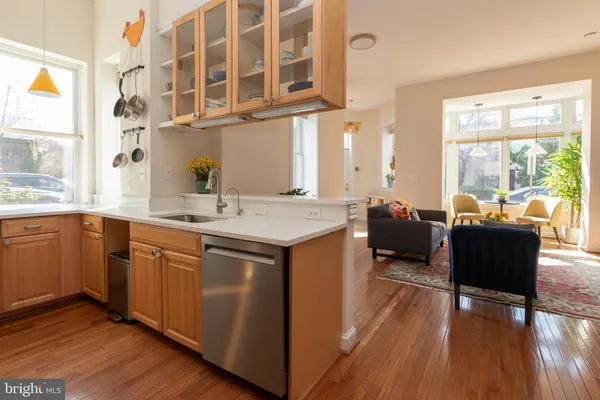 $1,324,900 | 301 7th Street Northeast, Washington, DC 20002