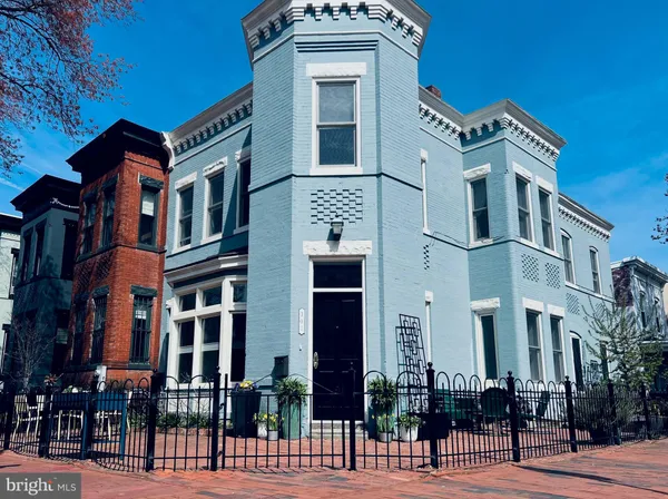 $1,324,900 | 301 7th Street Northeast, Washington, DC 20002