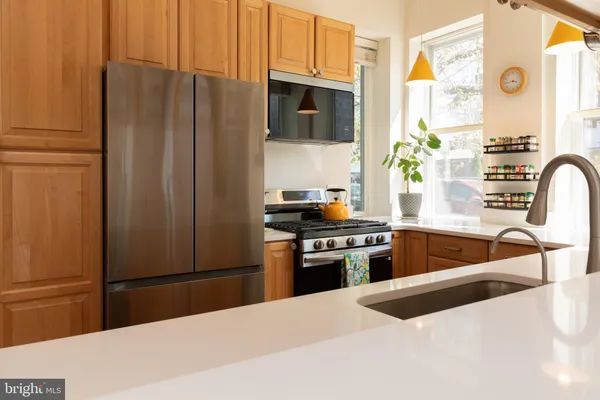 $1,324,900 | 301 7th Street Northeast, Washington, DC 20002