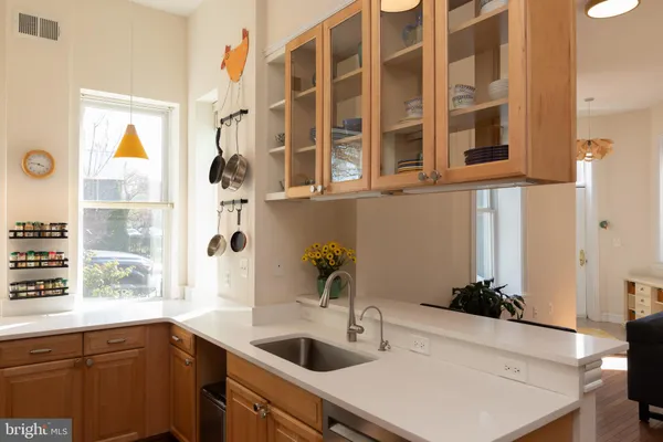 $1,324,900 | 301 7th Street Northeast, Washington, DC 20002
